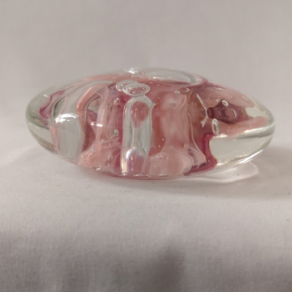 Beautiful Signed Hand-blown Large Glass Paperweight with Pink and Bubble Design - Picture 2 of 7